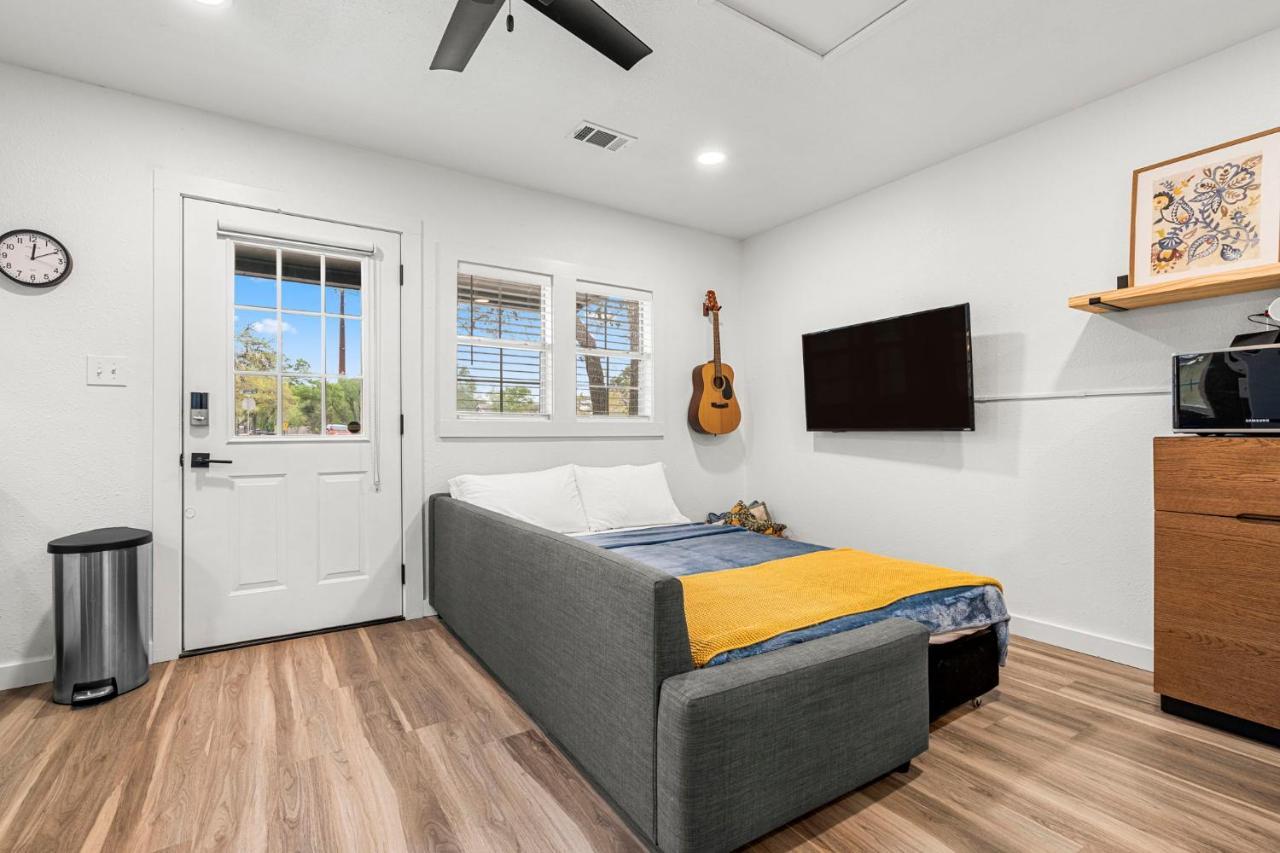 New! The Yellow Door- Downtown Wimberley W/ River Access מראה חיצוני תמונה