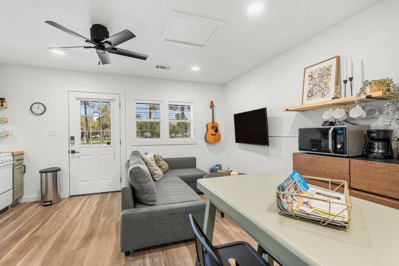 New! The Yellow Door- Downtown Wimberley W/ River Access מראה חיצוני תמונה